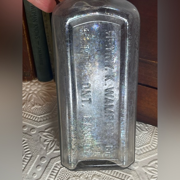 Lot of 5 Antique Iridescence Blue & Clear Montreal Toronto Medicine Herb Bottles - Picture 6 of 16